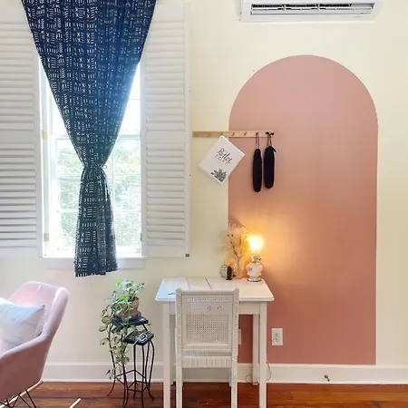 Charming 1885 Parlor Loft Downtown Savannah Stay Exterior photo