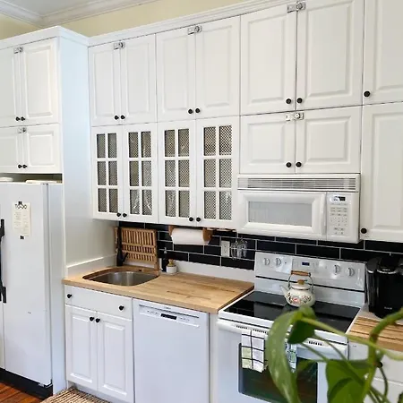 Charming 1885 Parlor Loft Downtown Savannah Stay Exterior photo