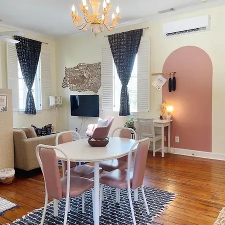 Charming 1885 Parlor Loft Downtown Savannah Stay Exterior photo